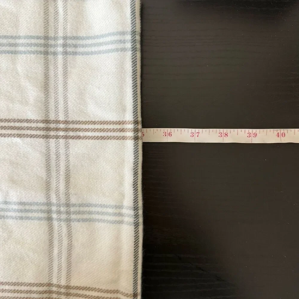 100% Cashmere Scotland Made Ivory Plaid Check Fringe Scarf Quiet Luxury Cozygirl